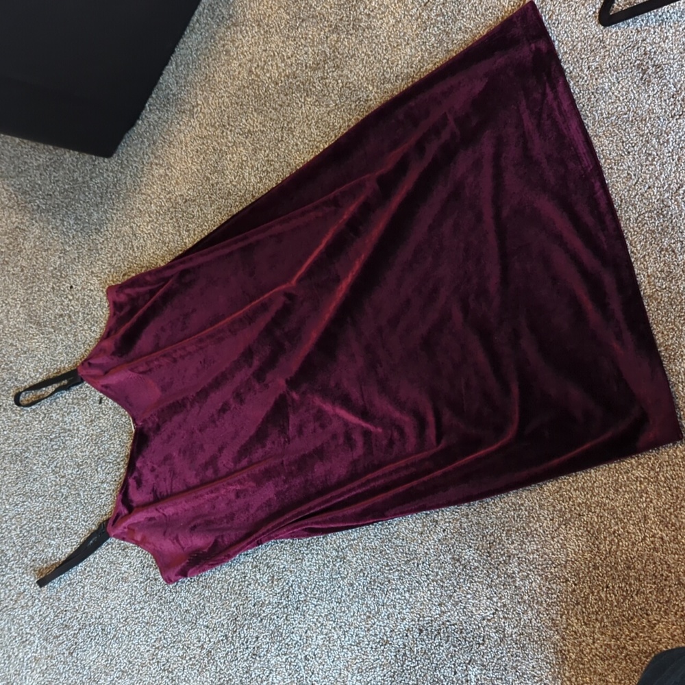 Necessary Objects Medium Burgundy Velvet Mini Dress
